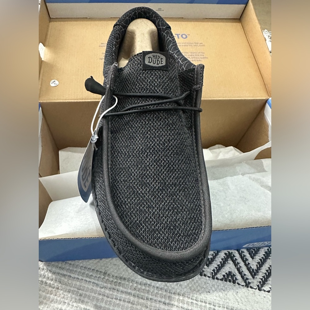 NWT Wally Sox Micro Hey Dude’s